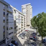 Rent a room in lisbon