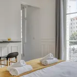 Appartement de 388 m² avec 1 chambre(s) en location à Paris