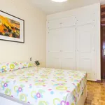 Rent a room of 120 m² in madrid