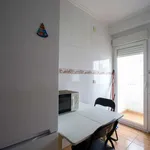 Rent a room of 100 m² in valencia