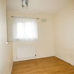 Rent 3 bedroom flat in Stoke-on-Trent