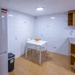 Rent a room of 99 m² in valencia