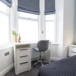 room in Ormsby Street, Reading