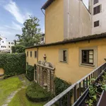 Rent 2 bedroom apartment of 130 m² in florence