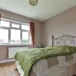 Rent 3 bedroom house in Reigate and Banstead