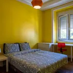 Rent a room in lisbon