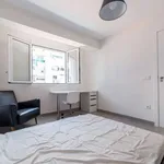 Rent a room of 80 m² in valencia