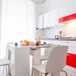 Rent 1 bedroom apartment of 50 m² in milan