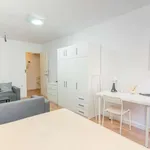 Rent a room of 97 m² in valencia