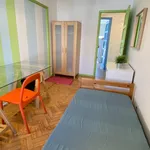 Rent 4 bedroom apartment in Lisbon