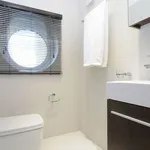 Rent 3 bedroom flat in London