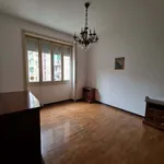 Rent 5 bedroom apartment of 72 m² in Milan