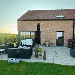 Maison de 400 m² avec 3 chambre(s) en location à Comines