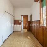 Rent 5 bedroom apartment of 190 m² in Cinisello Balsamo