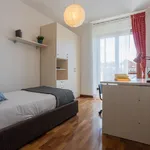 Rent 2 bedroom apartment of 69 m² in Torino