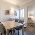 Rent 4 bedroom apartment in Florence