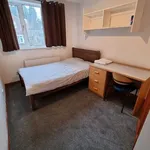 Rent 6 bedroom house in Yorkshire And The Humber