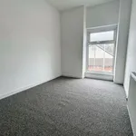 Rent 3 bedroom flat in Wales