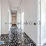 Rent 4 bedroom apartment of 120 m² in Naples