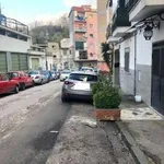 Affitto 3 camera appartamento di 60 m² in Naples