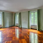 Rent 3 bedroom apartment of 310 m² in torino