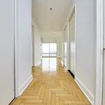 Rent 2 bedroom apartment of 149 m² in New York