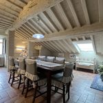 Rent 3 bedroom apartment of 107 m² in Cortona