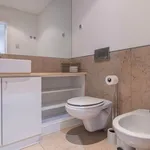 Rent 3 bedroom apartment of 181 m² in Lisbon