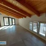 Affitto 4 camera appartamento di 85 m² in Bologna