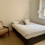 Rent 2 bedroom apartment in Elwood