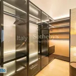 Rent 4 bedroom apartment of 189 m² in Rome