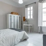 Rent 6 bedroom apartment in Valencia