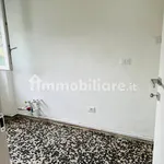 Affitto 3 camera appartamento di 100 m² in Brescia