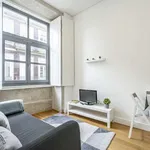 Rent 1 bedroom apartment of 35 m² in porto