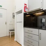 Rent 1 bedroom apartment of 25 m² in Porto