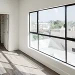 Rent 1 bedroom apartment of 80 m² in Los Angeles