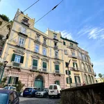 Affitto 2 camera appartamento di 40 m² in Napoli