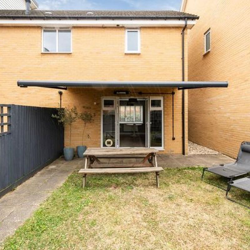 Semi-detached house to rent in Longships Way, Kennet Island RG2