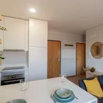 Rent 1 bedroom apartment in porto