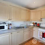 Rent 2 bedroom flat in Edinburgh