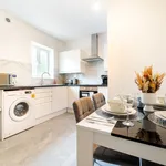 LUX 2BDR Flat By Luton Station/Airport/City Centre - 30min to Kings X St Pancras (Has an Apartment)