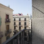 Rent 4 bedroom apartment in Barcelona