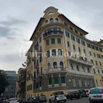 Affitto 5 camera appartamento di 172 m² in Rome