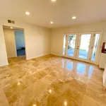 Rent 4 bedroom apartment of 232 m² in Huntington Beach