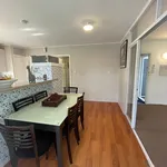 Rent 3 bedroom house in Kaipātiki