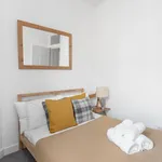 Rent 4 bedroom apartment of 27 m² in Edinburgh