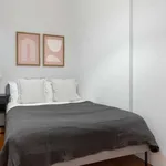 Rent 4 bedroom apartment of 98 m² in barcelona