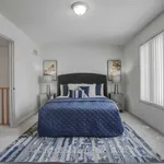 Rent 2 bedroom apartment in Aurora (Bayview Northeast)