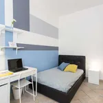 Rent a room of 75 m² in milan