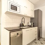 Rent 2 bedroom apartment of 700 m² in Barcelona